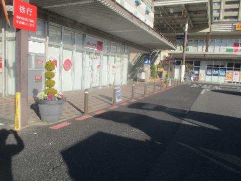 「豊中市某商業施設」ボラード工事　施工前画像