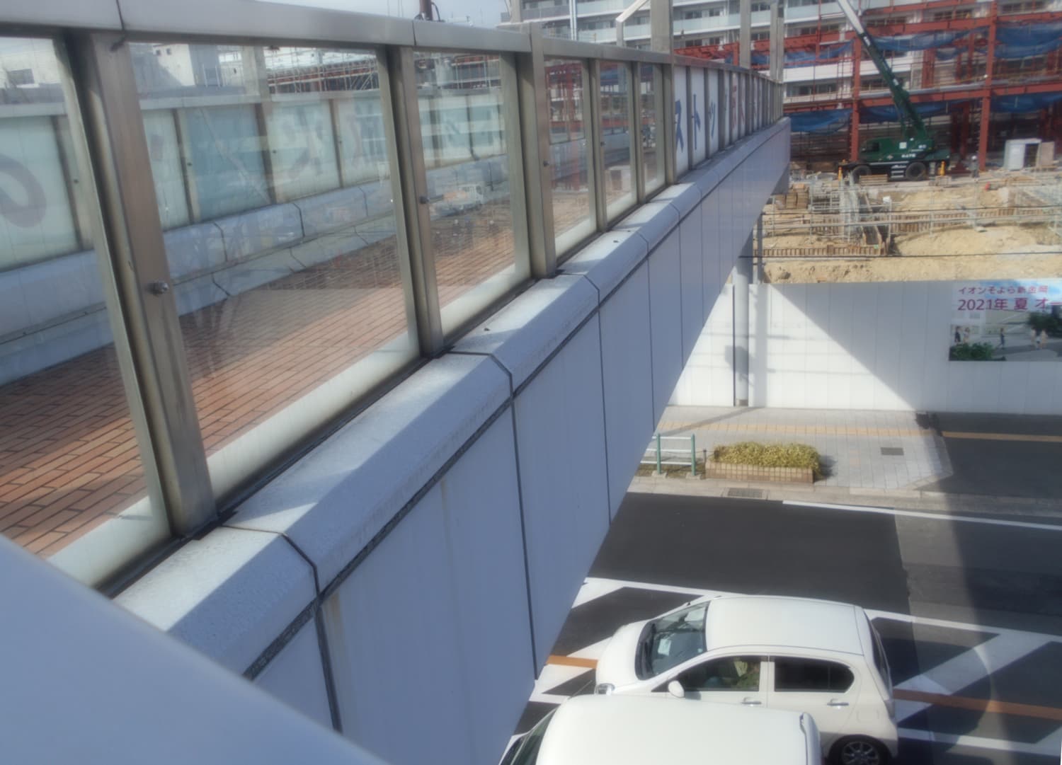 「横浜市某商業施設」非常階段塗装工事　施工前画像