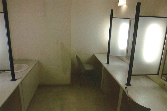 「川崎市某商業施設」WC活性化工事　施工前画像